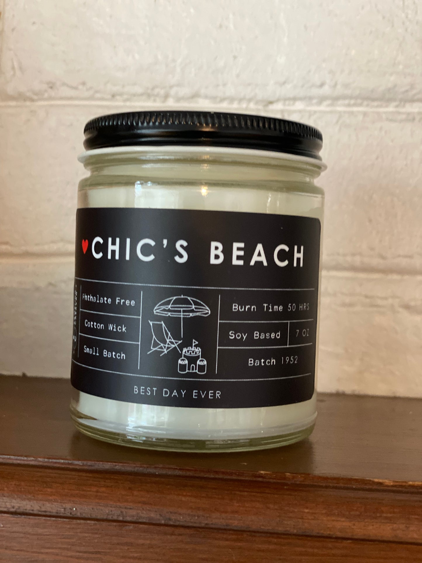 Chic's Beach, VB, VA Candle