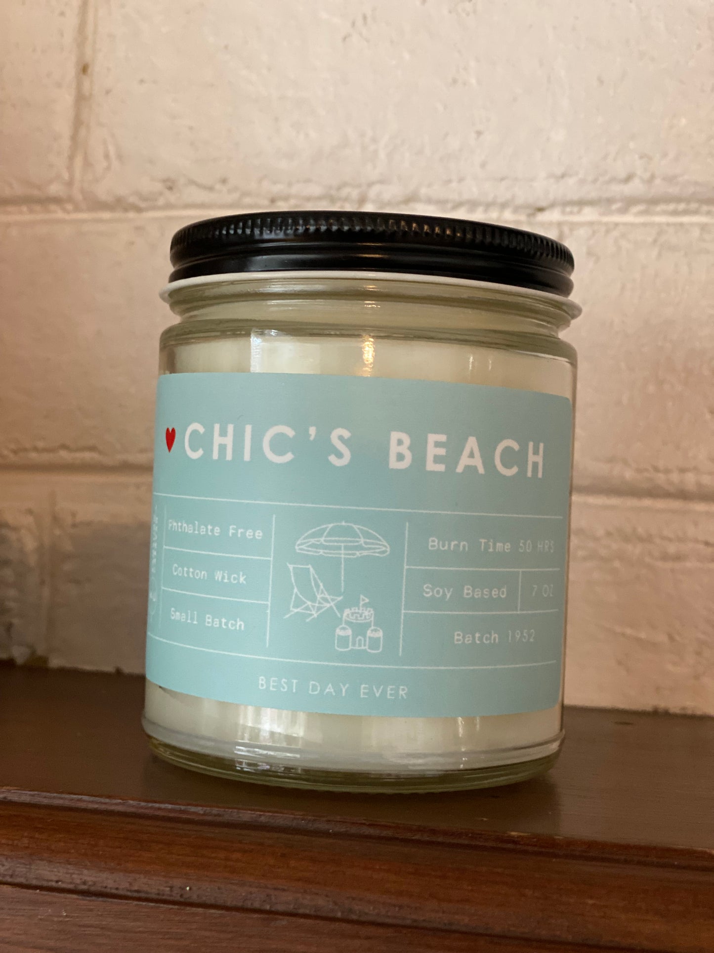 Chic's Beach, VB, VA Candle