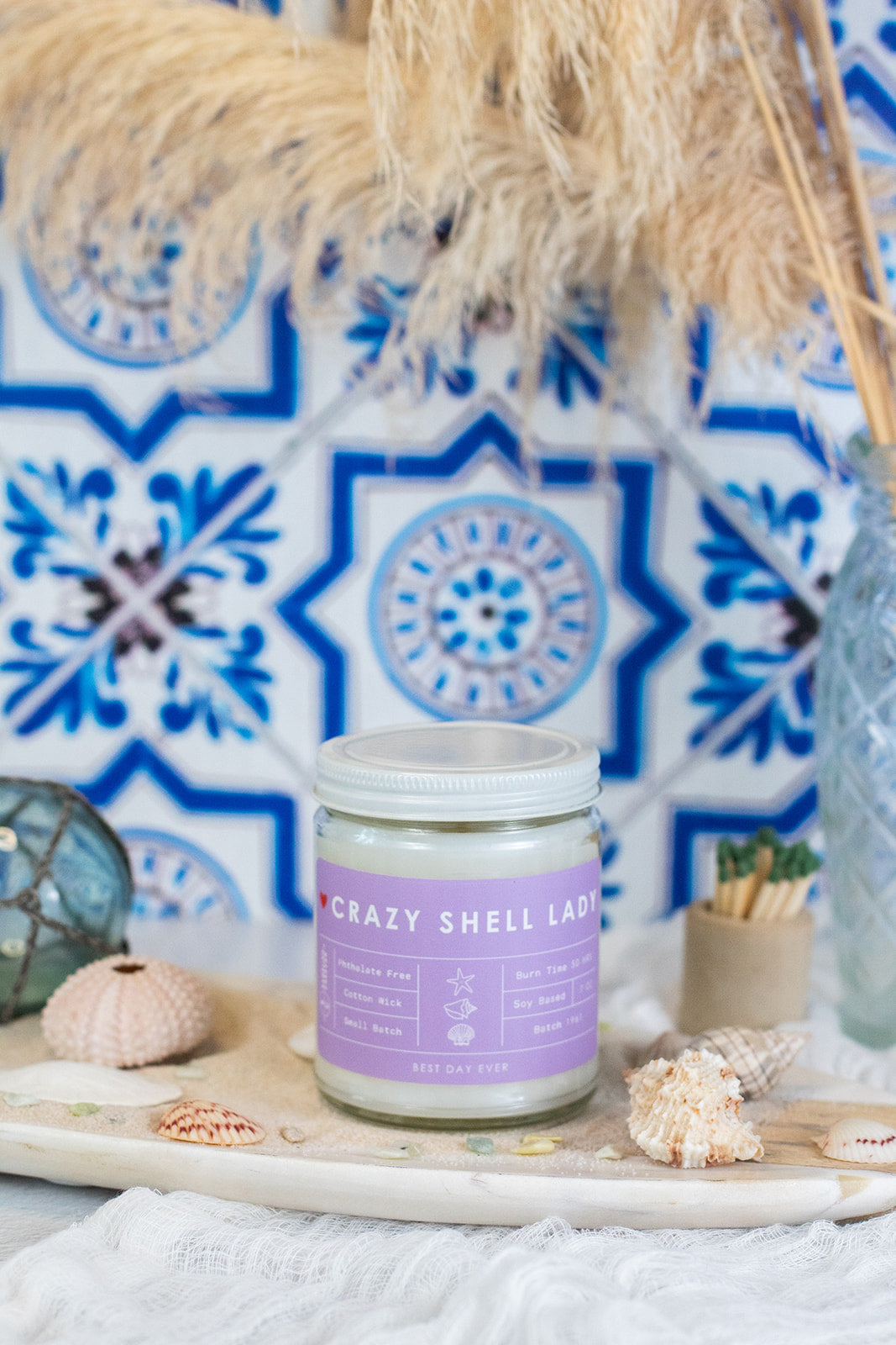 Crazy Shell Lady Candle